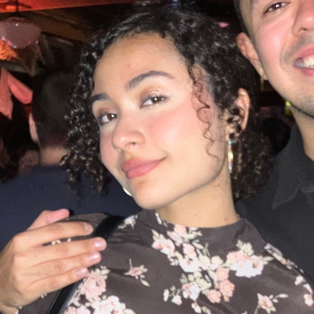 Meet your Posher, Ariana